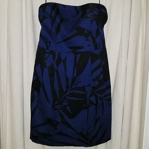 Express strapless dress with POCKETS!